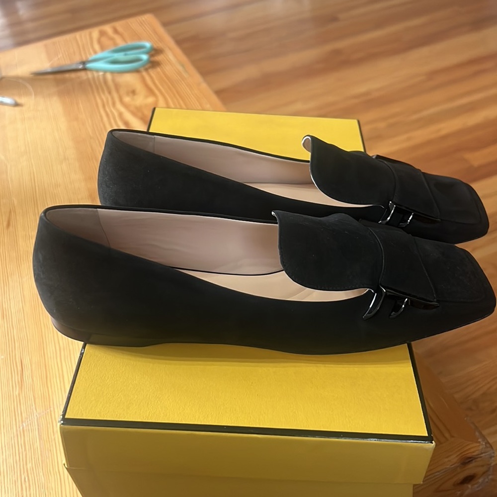 FENDI - Picture 3 of 11